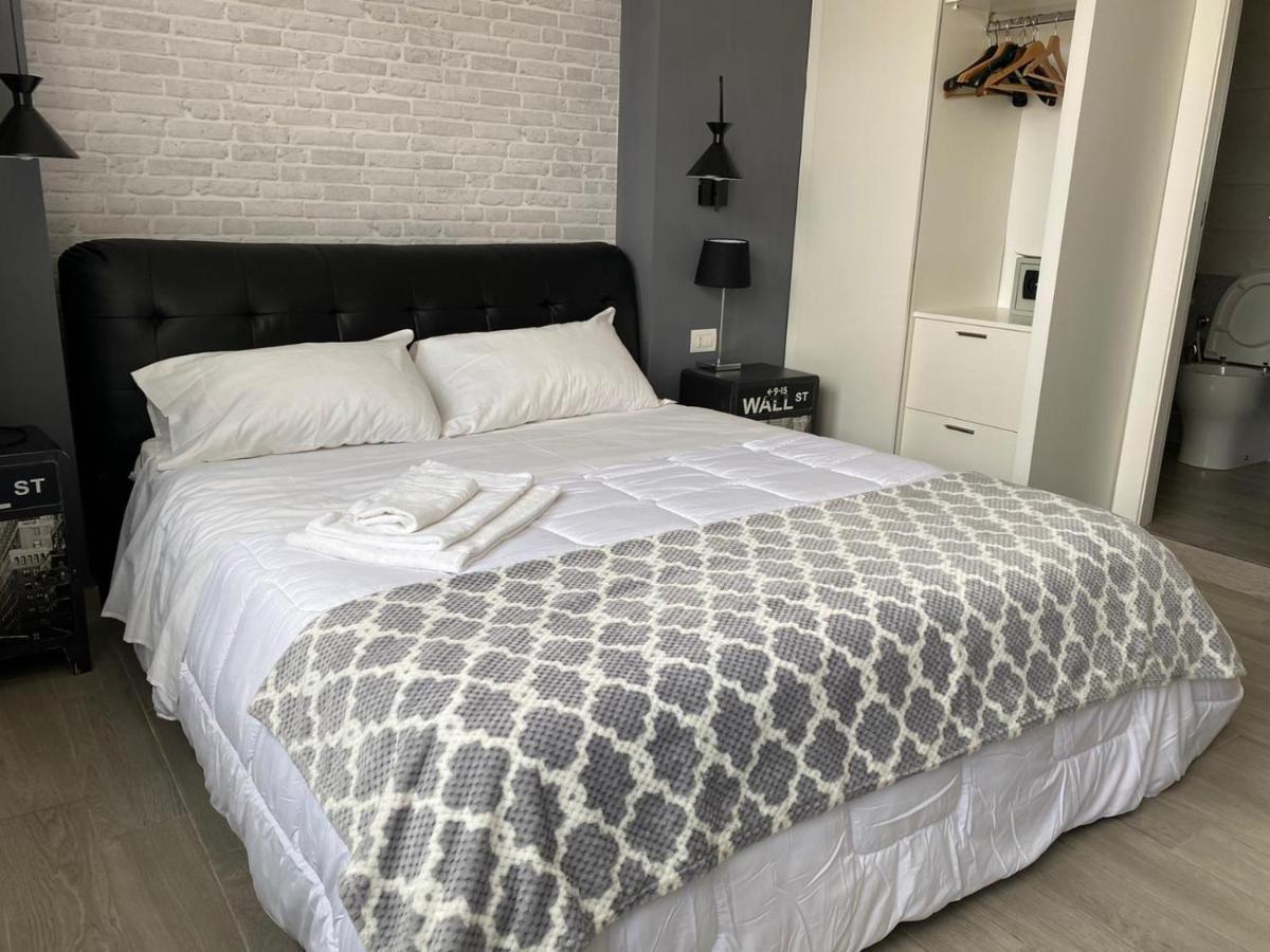 2B Fifteen Floor Suite Napoli 외부 사진